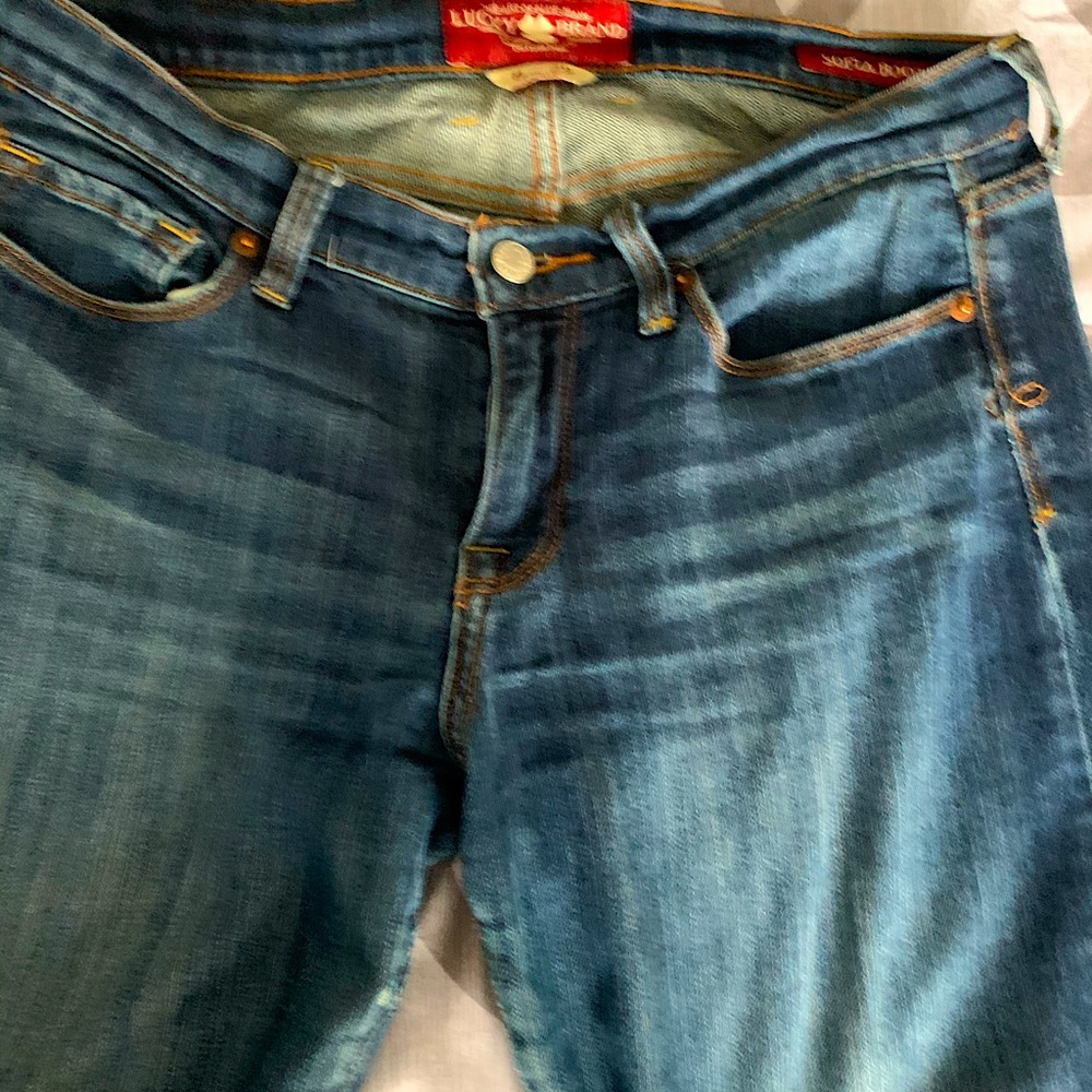 Lucky Jeans! Straight leg